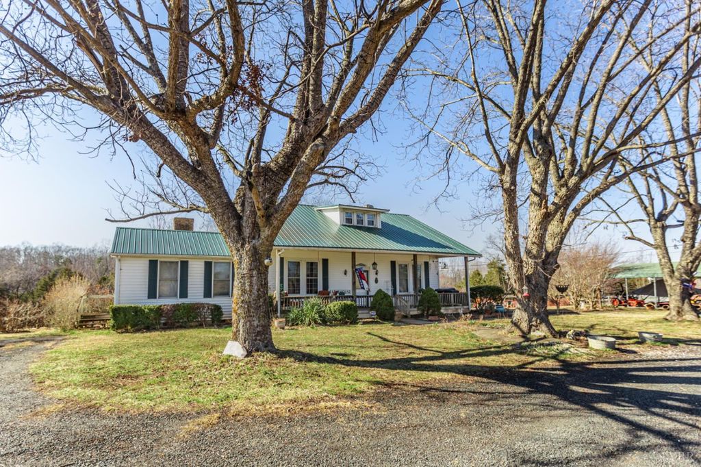 Image 3 of property listing at 801 Purdum Mill Road, Appomattox, VA 24522
