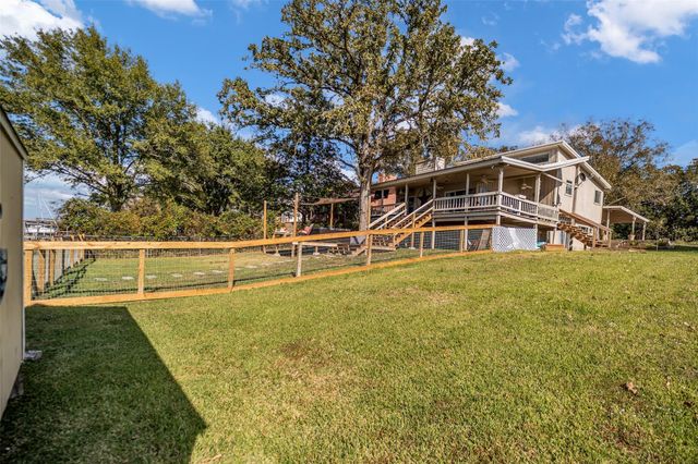 345 Sunset Shadows Boulevard, Livingston, TX 77351