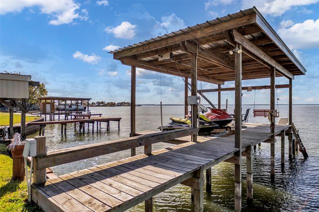 345 Sunset Shadows Boulevard, Livingston, TX 77351