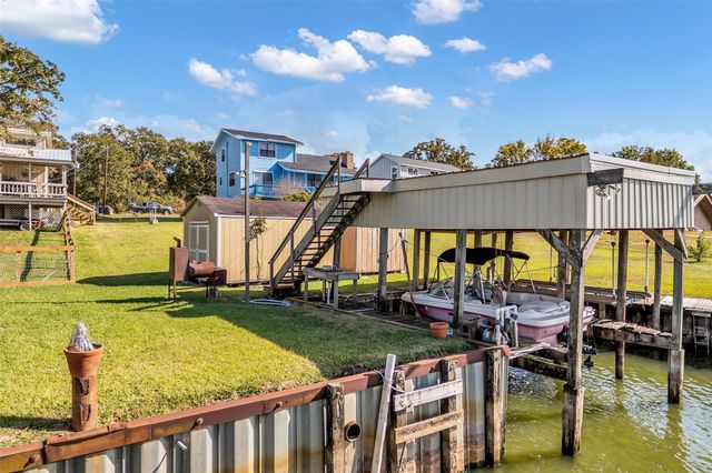 345 Sunset Shadows Boulevard, Livingston, TX 77351