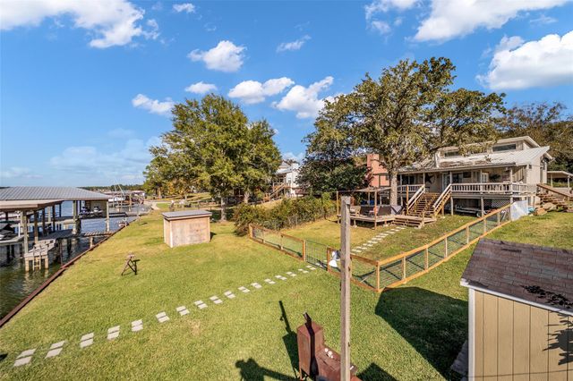 345 Sunset Shadows Boulevard, Livingston, TX 77351