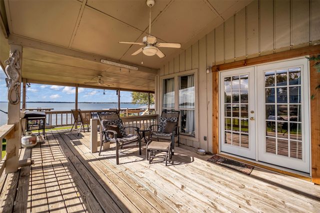 345 Sunset Shadows Boulevard, Livingston, TX 77351