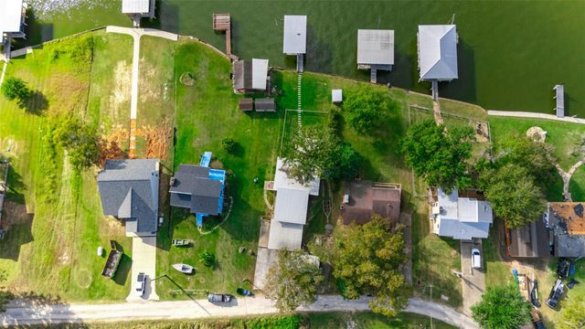 345 Sunset Shadows Boulevard, Livingston, TX 77351