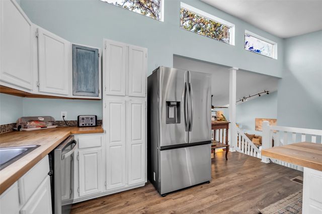 345 Sunset Shadows Boulevard, Livingston, TX 77351