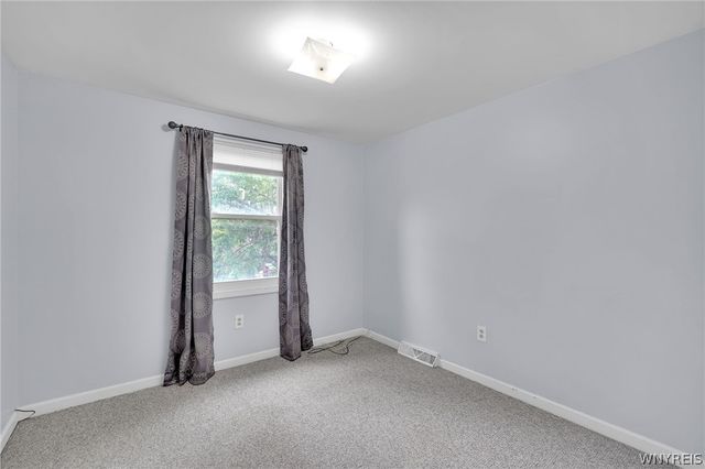 590 Potters Road, West Seneca, NY 14224