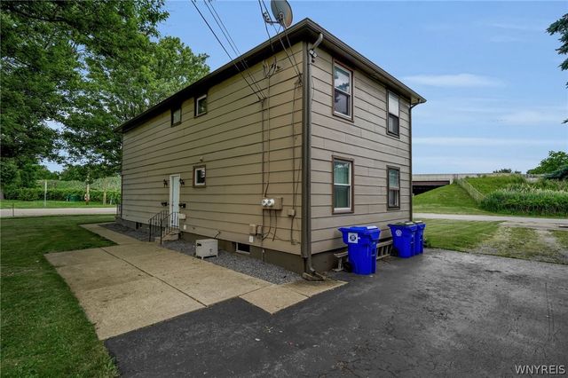 590 Potters Road, West Seneca, NY 14224