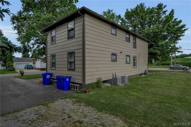 590 Potters Road, West Seneca, NY 14224