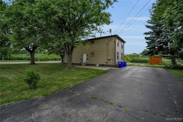 590 Potters Road, West Seneca, NY 14224