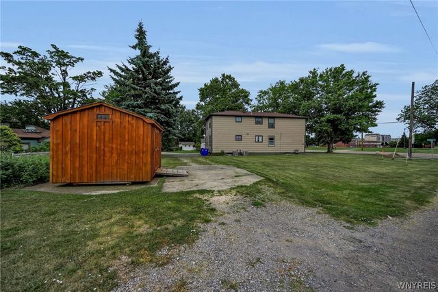 590 Potters Road, West Seneca, NY 14224