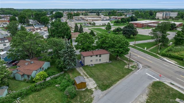 590 Potters Road, West Seneca, NY 14224