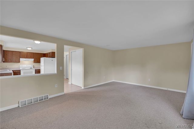 590 Potters Road, West Seneca, NY 14224