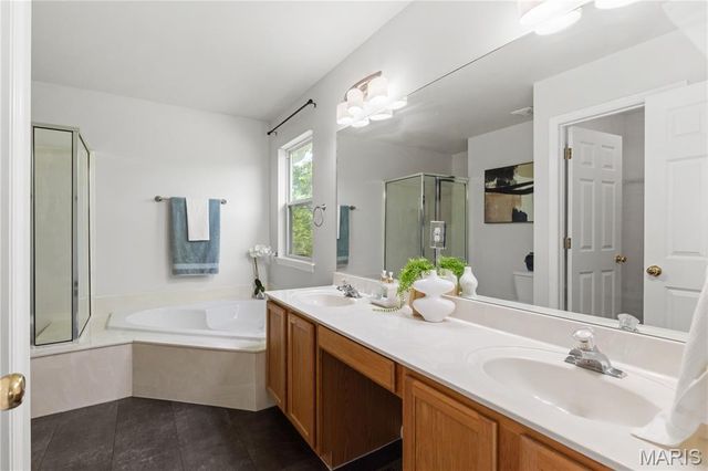 1141 Hickory Ridge Trail, Arnold, MO 63010