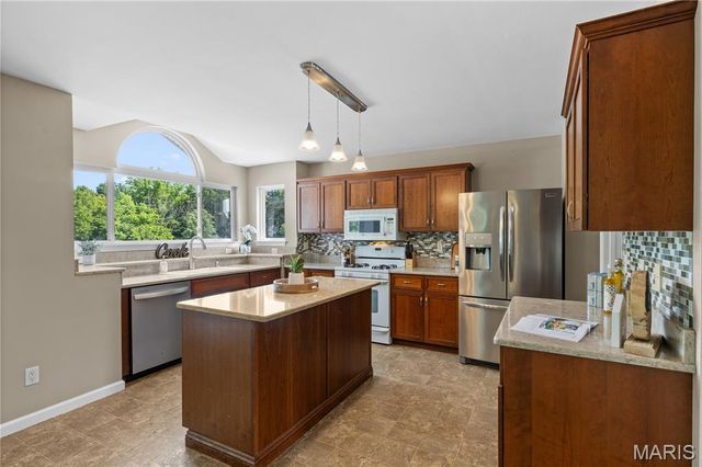 1141 Hickory Ridge Trail, Arnold, MO 63010