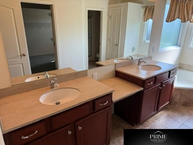 5126 N 161 Avenue Circle, Omaha, NE 68116