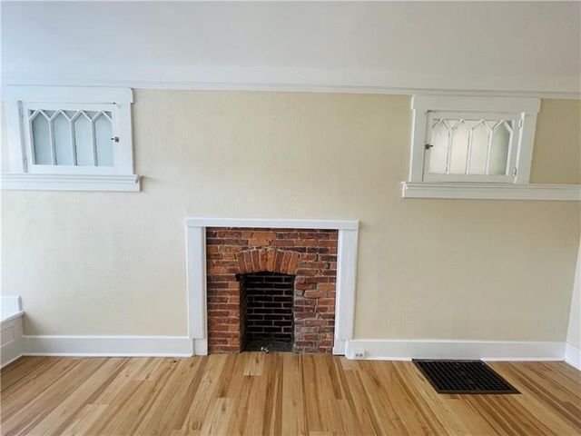 5835 Douglas St 1, Squirrel Hill, PA 15217