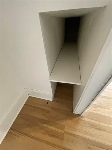 5835 Douglas St 1, Squirrel Hill, PA 15217