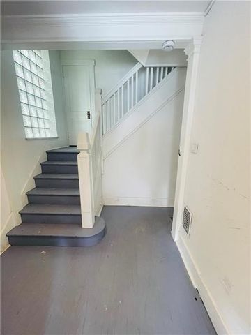 5835 Douglas St 1, Squirrel Hill, PA 15217