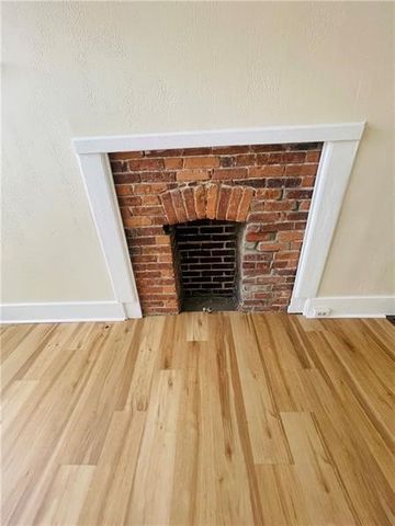 5835 Douglas St 1, Squirrel Hill, PA 15217