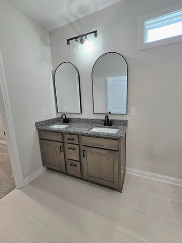 108 Betsy Ross Lane, Danville, KY 40422