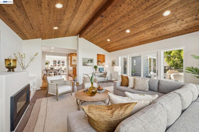 3146 AYLESBURY COURT, Castro Valley, CA 94546