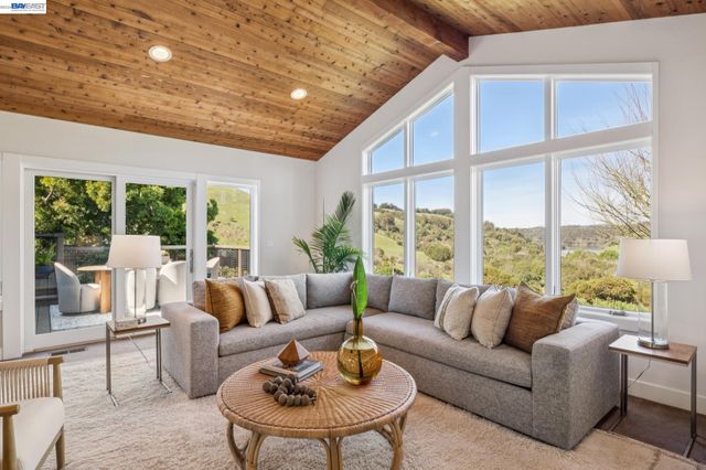 3146 AYLESBURY COURT, Castro Valley, CA 94546