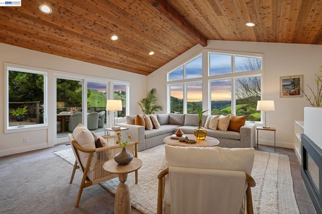 3146 AYLESBURY COURT, Castro Valley, CA 94546