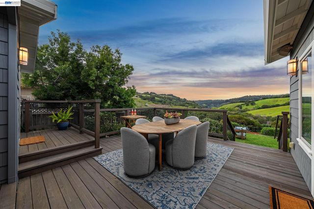 3146 AYLESBURY COURT, Castro Valley, CA 94546