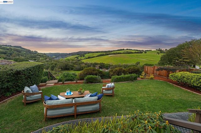 3146 AYLESBURY COURT, Castro Valley, CA 94546