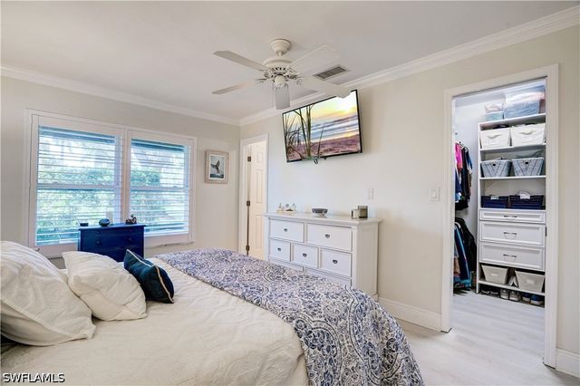 1078 Forest Lakes DR 3A, Naples, FL 34105