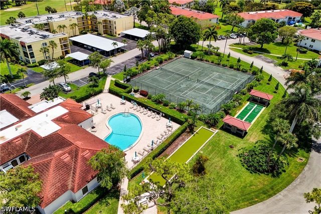 1078 Forest Lakes DR 3A, Naples, FL 34105