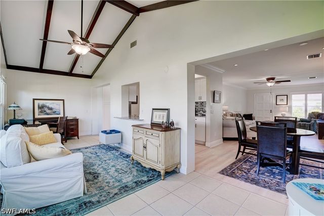 1078 Forest Lakes DR 3A, Naples, FL 34105