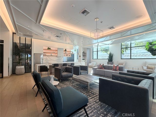 400 S Broadway 2311, Los Angeles, CA 90013