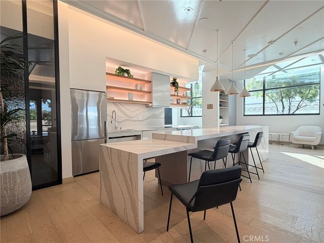 400 S Broadway 2311, Los Angeles, CA 90013
