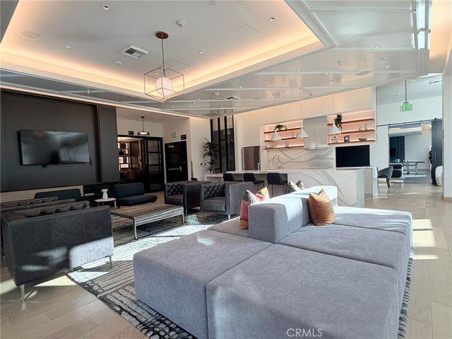 400 S Broadway 2311, Los Angeles, CA 90013