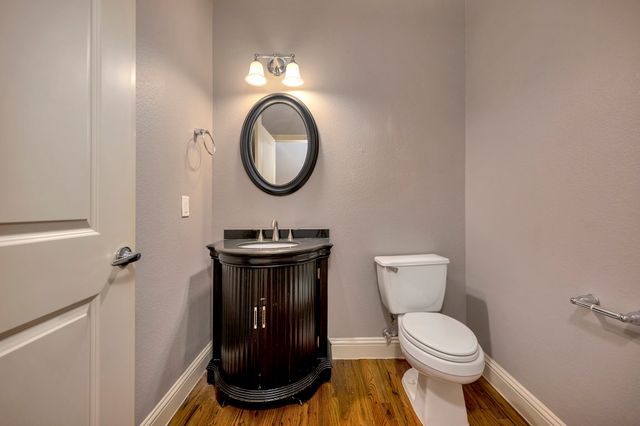 614 E 1st Street, Fort Worth, TX 76102