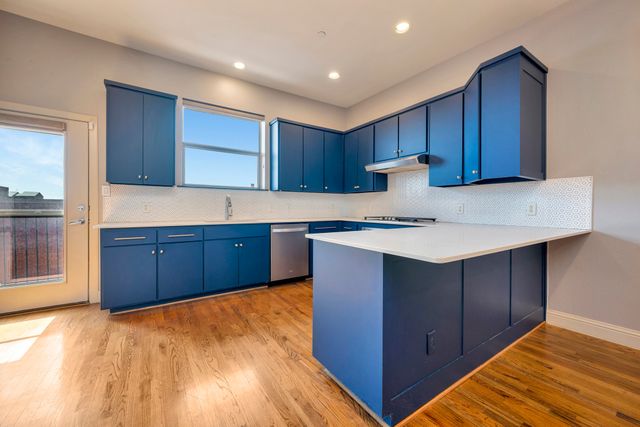 614 E 1st Street, Fort Worth, TX 76102