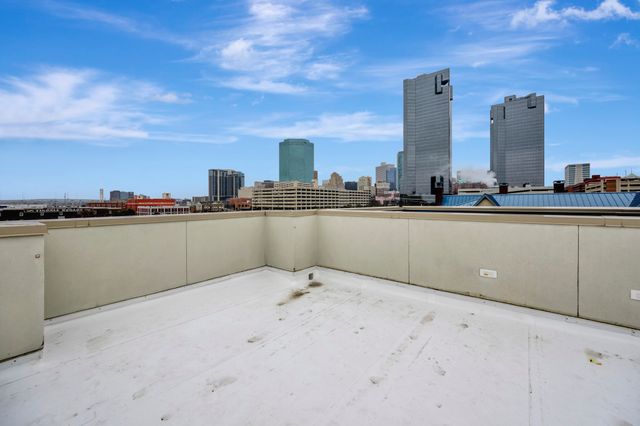 614 E 1st Street, Fort Worth, TX 76102