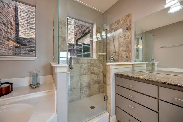 614 E 1st Street, Fort Worth, TX 76102