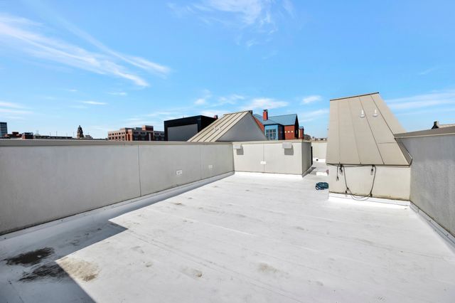 614 E 1st Street, Fort Worth, TX 76102