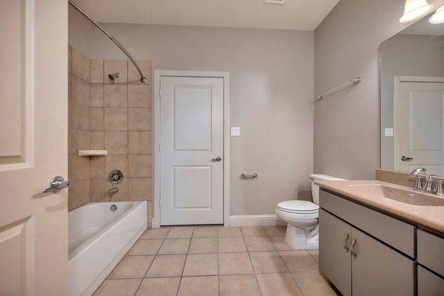 614 E 1st Street, Fort Worth, TX 76102