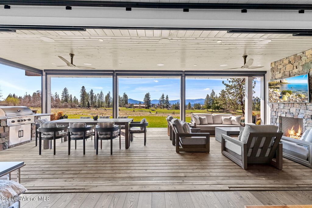 6355 S Weaver LOOP, Harrison, ID 83833