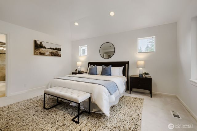 23257 SE 34th Place, Sammamish, WA 98075