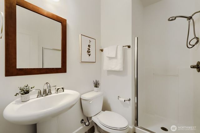 23257 SE 34th Place, Sammamish, WA 98075