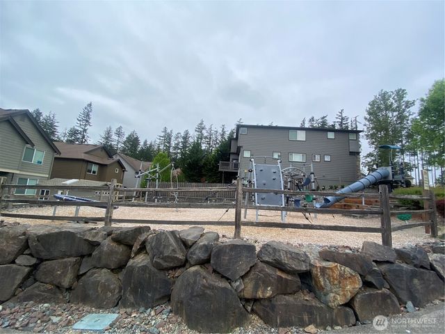 23257 SE 34th Place, Sammamish, WA 98075