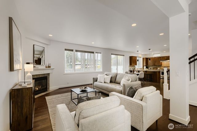 23257 SE 34th Place, Sammamish, WA 98075