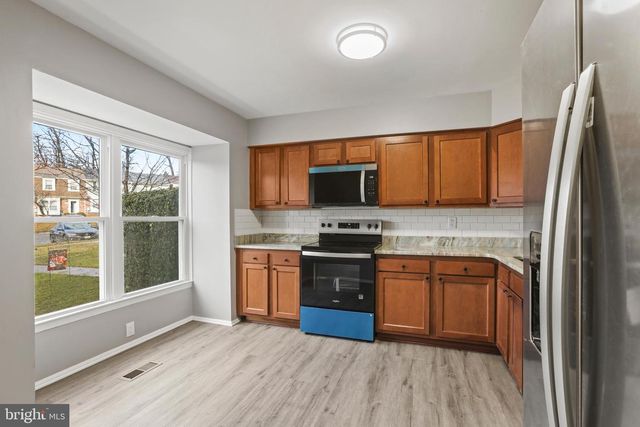 8617 CASTLEMILL CIR, Nottingham, MD 21236