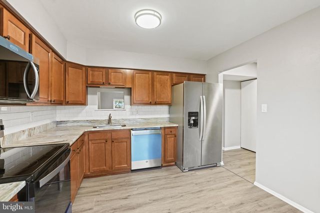 8617 CASTLEMILL CIR, Nottingham, MD 21236