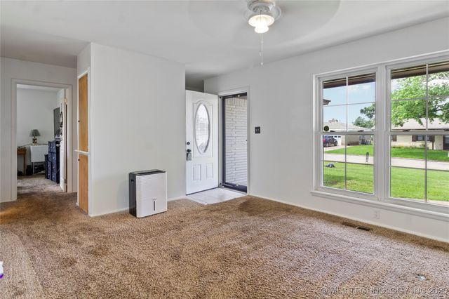 47 S 204th East Avenue, Tulsa, OK 74108