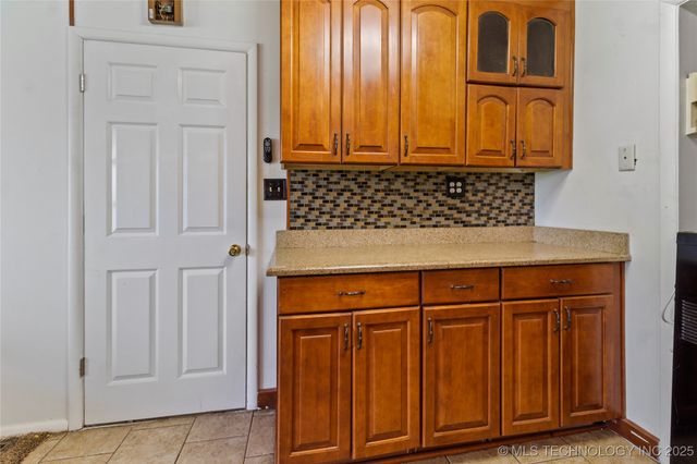 47 S 204th East Avenue, Tulsa, OK 74108