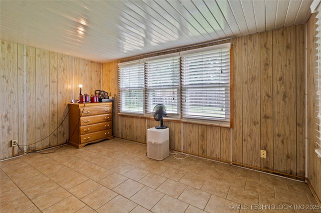 47 S 204th East Avenue, Tulsa, OK 74108